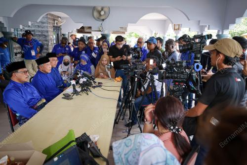 PIIHAN RAYA UMUM KE-15