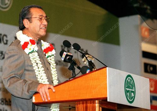 PM_RASMI_PERHIMPUNAN_AGUNG_MIC_07012016