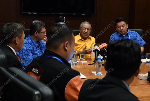 PNG32_17112018_APEC