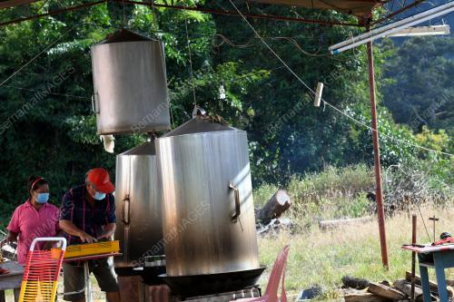 KUIH BAKUL WANG KELIAN