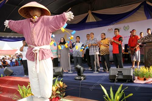 PR01_01032014_ANGIN_TIMUR