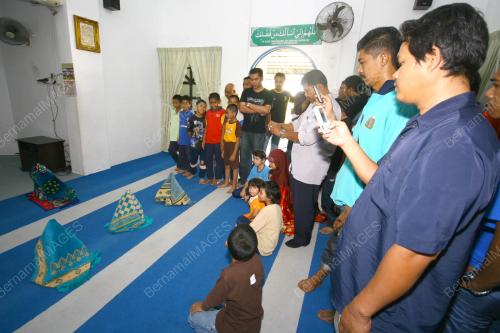 SEJADAH BERDIRI