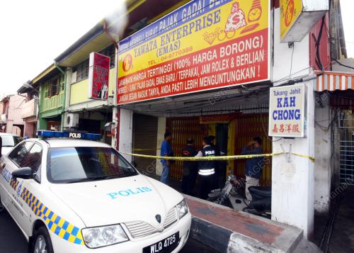 PAJAK GADAI DIPECAH MASUK