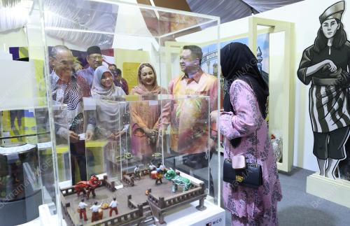 TUANKU SYED FAIZUDDIN PUTRA JAMALULLAIL