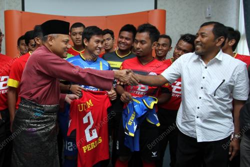 PROF DATUK DR. AHMAD REDZUAN ABD RAHMAN
