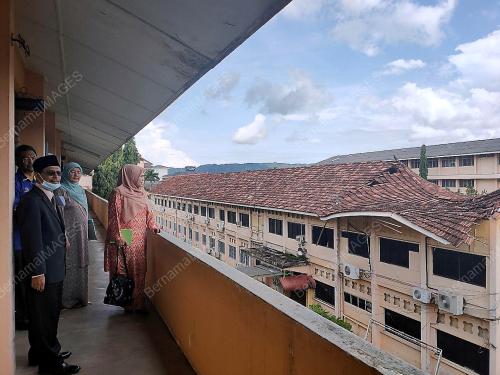 SMK DERMA,KANGAR