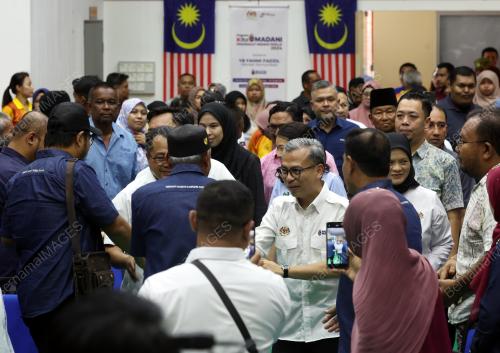 FAHMI FADZIL