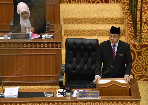 DATUK SERI AZLAN MAN