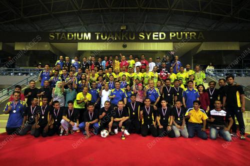 PR01_09072016_BOLA_RAYA