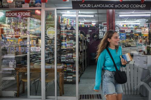 KEDAI BUKU TERPAKAI