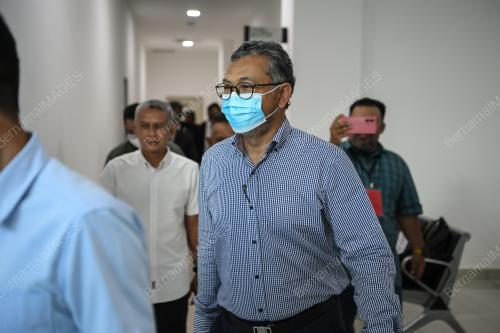 DATUK SERI AZLAN MAN