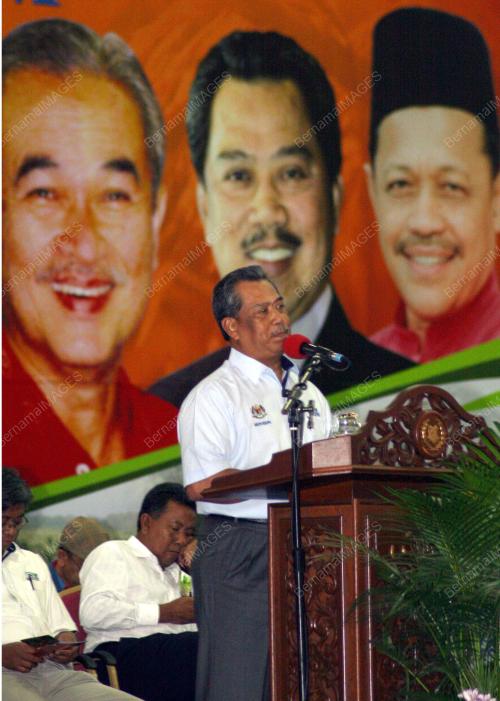 TAN SRI MUHYIDDIN YASSIN