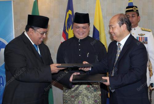 TUANKU SYED FAIZUDDIN PUTRA JAMALULLAIL