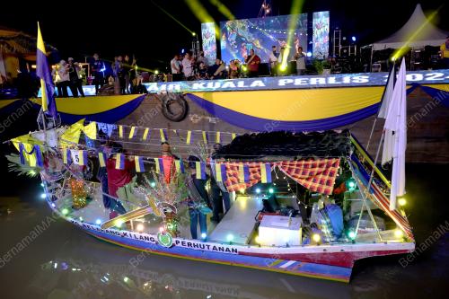 PESTA AIR PERLIS