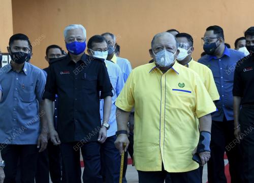 TUANKU SYED SIRAJUDDIN SYED PUTRA JAMALULLAIL