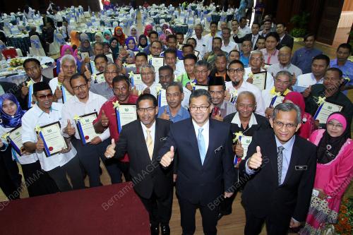 PR01_15062003_APC_PERLIS