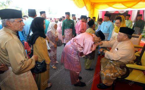 PR01_15062018_HARI_RAYA
