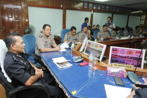 PR01_15112005_PDRM_POLRI