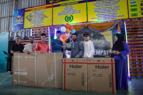 ZAFRI AB HALIM