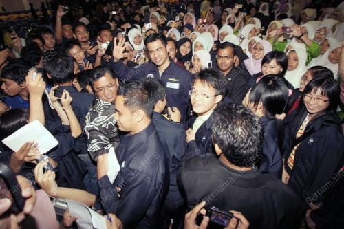 DR SHEIKH MUSZAPHAR SHUKOR