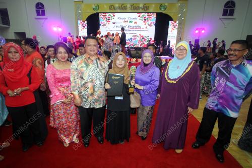PR01_16102010_FESTIVAL_SENI