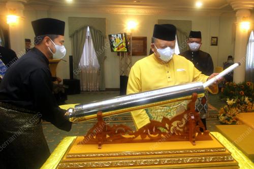TUANKU SYED SIRAJUDDIN PUTRA JAMALULLAIL