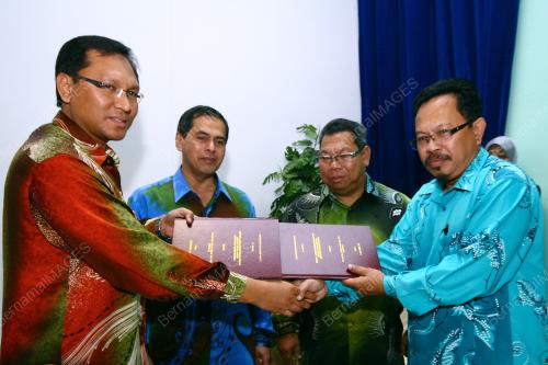 PR01_18102012_ILP_KGFP