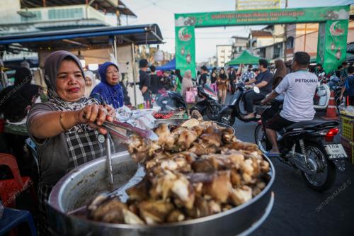 BAZAR RAMADAN PEKAN SIAM