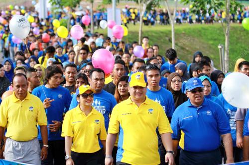 PR01_21092014_CHARITY_WALK