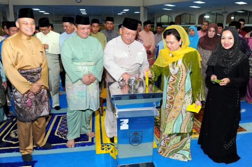 PR01_22072014_MASJID_UITM