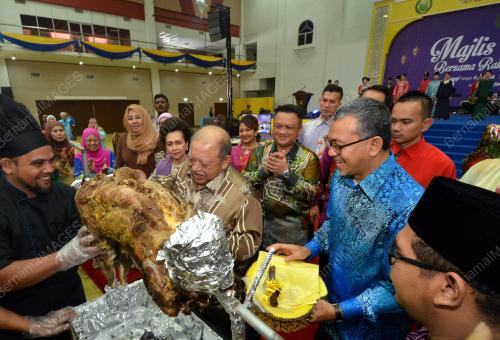 PR01_23062018_HARI_RAYA