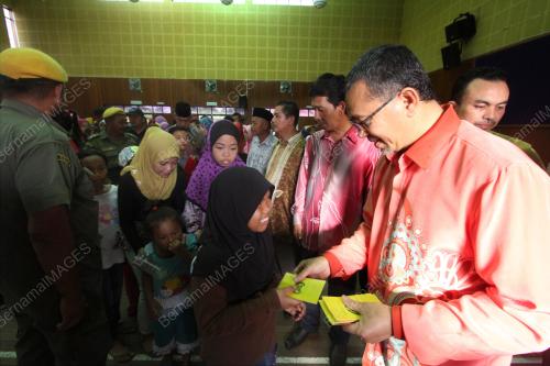 PR01_23072015_MB_AIDILFITRI