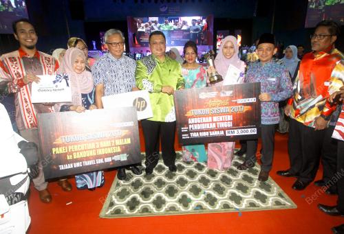 PR01_23092018_SISWA_BN201809218593