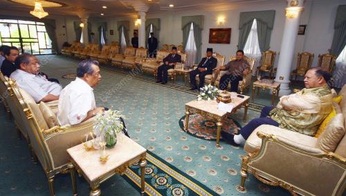 TUANKU SYED SIRAJUDDIN PUTRA JAMALULLAIL