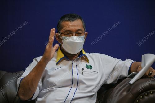 DATUK SERI AZLAN MAN