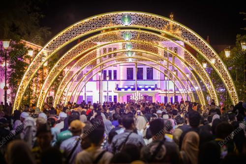 MALAM KILAUAN CAHAYA