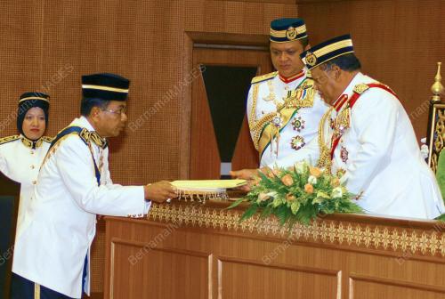 TUANKU SYED SIRAJUDDIN PUTRA JAMALULLAIL