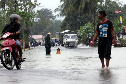 PR01_24122014_PERLIS_BANJIR