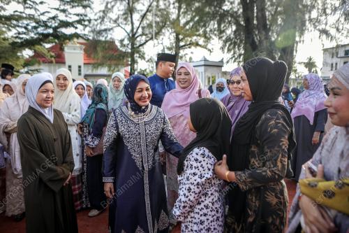 TUANKU DR HAJAH LAILATUL SHAHREEN AKASHAH KHALIL