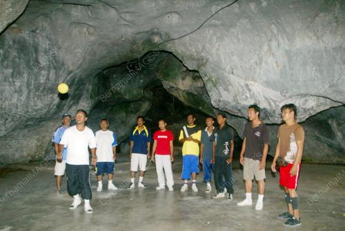 BAHARI AKMA