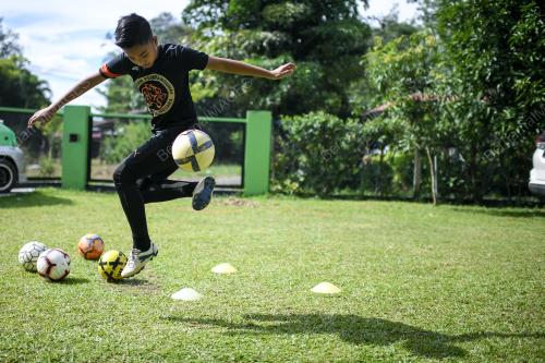 BIASISWA SUKAN BOLA SEPAK