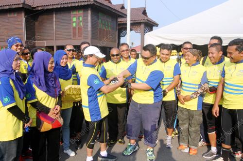 PR01_29042016_CSR_MQA