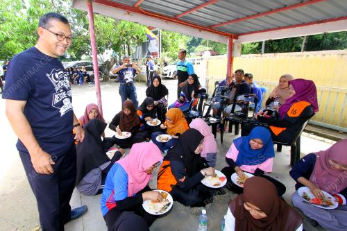 PR01_30092017_SALUTE_MALAYSIA_BN201709296938