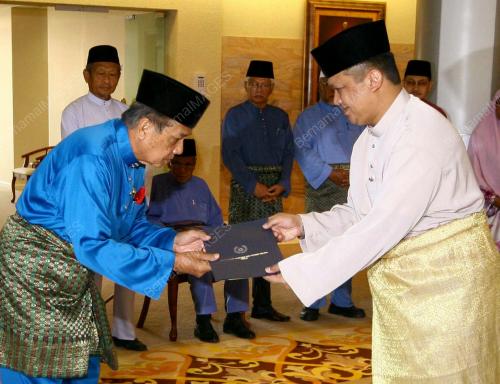 TUANKU SYED FAIZUDDIN PUTRA JAMALULLAIL