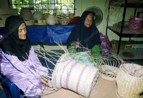 KHADIJAH CHE IBRAHIM