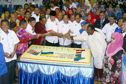 PR02_03042012_AHMAD_MASLAN