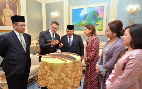 TUANKU SYED SIRAJUDDIN PUTRA JAMALULLAIL