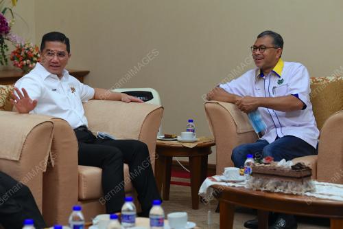 DATUK SERI AZMIN ALI