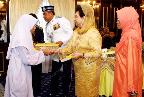 TENGKU FAUZIAH ABDUL RASHID