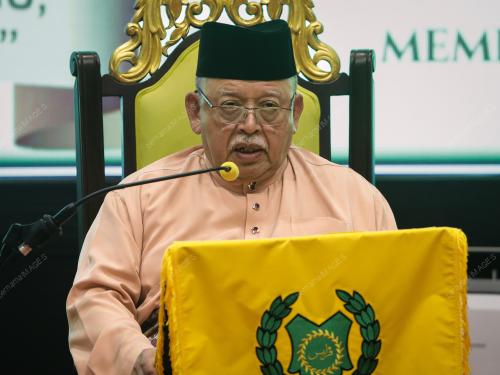 TUANKU SYED SIRAJUDDIN JAMALULLAIL